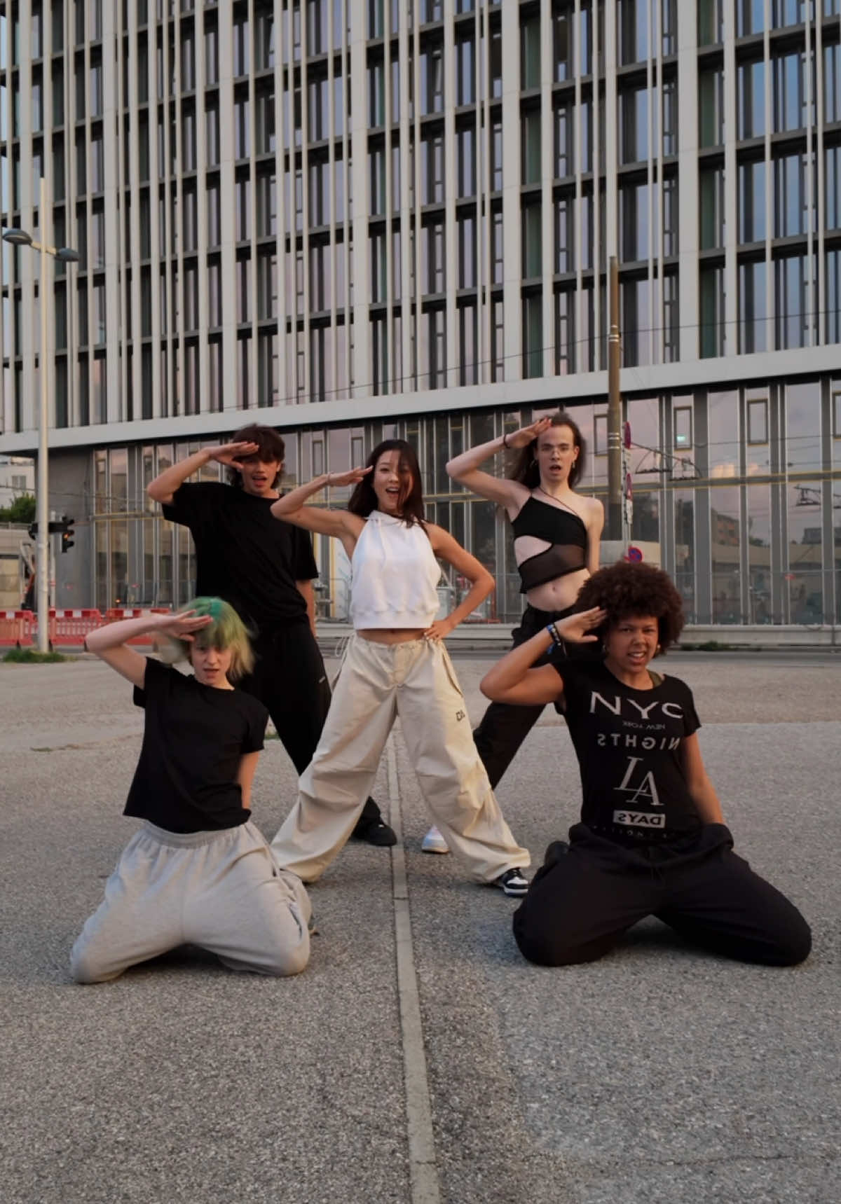 @Unlxmited Dance Crew