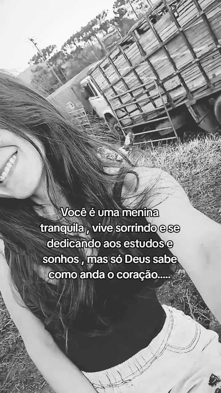 @KELLY BORGES