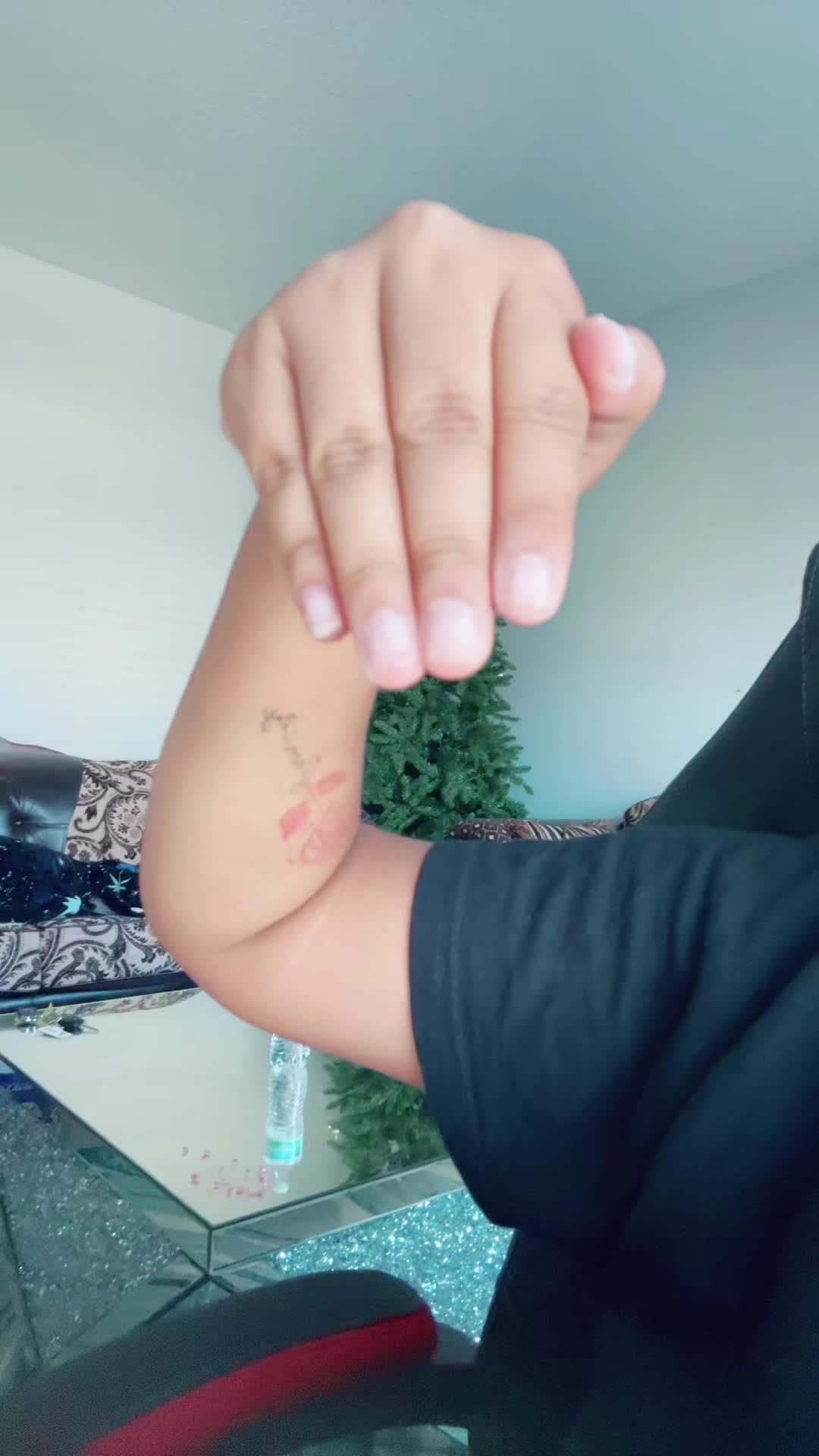 @𝐤𝐫𝐢𝐬𝐭𝐮♡︎