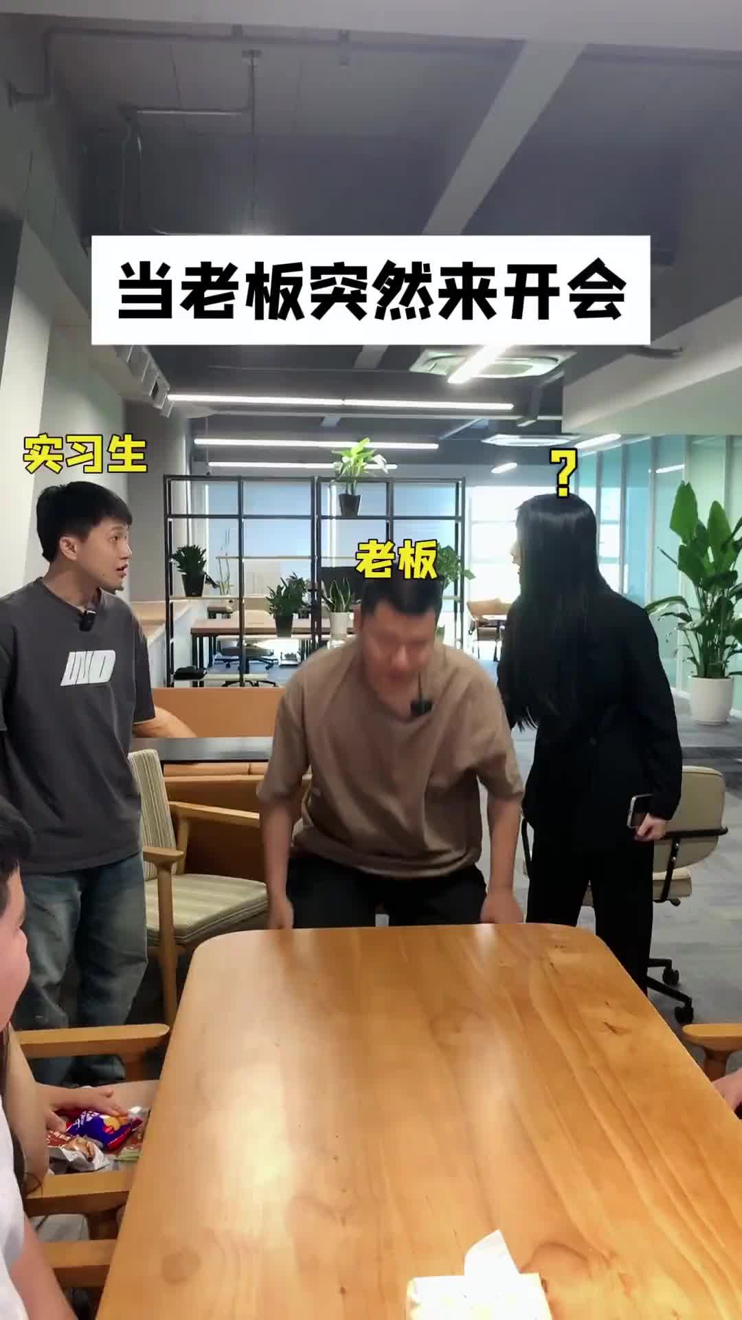 @钱万万