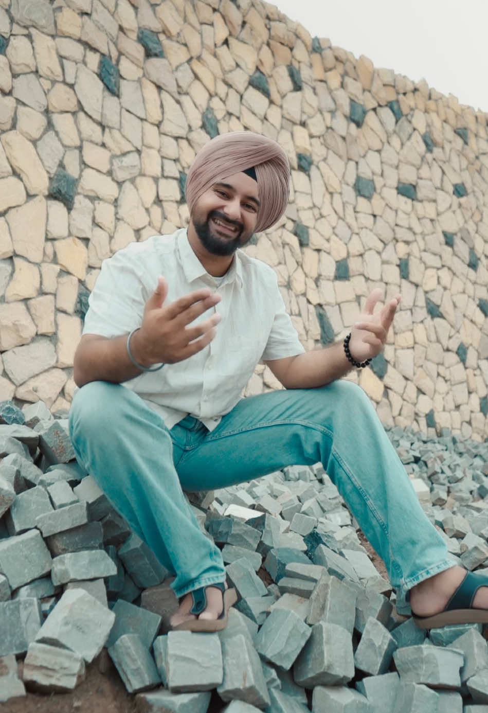 Gurtajofficial (@gurtaj_official) - Urlebird