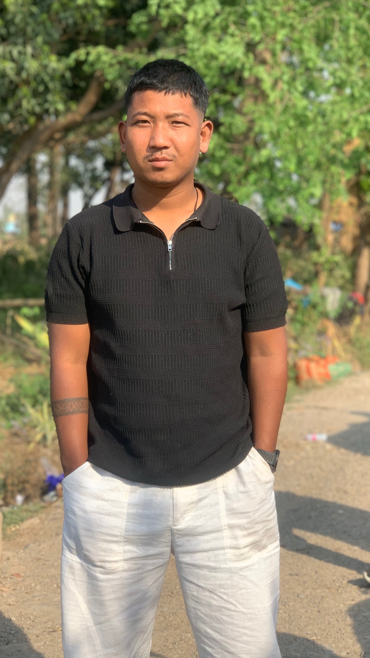 @M.R गोफ्ले