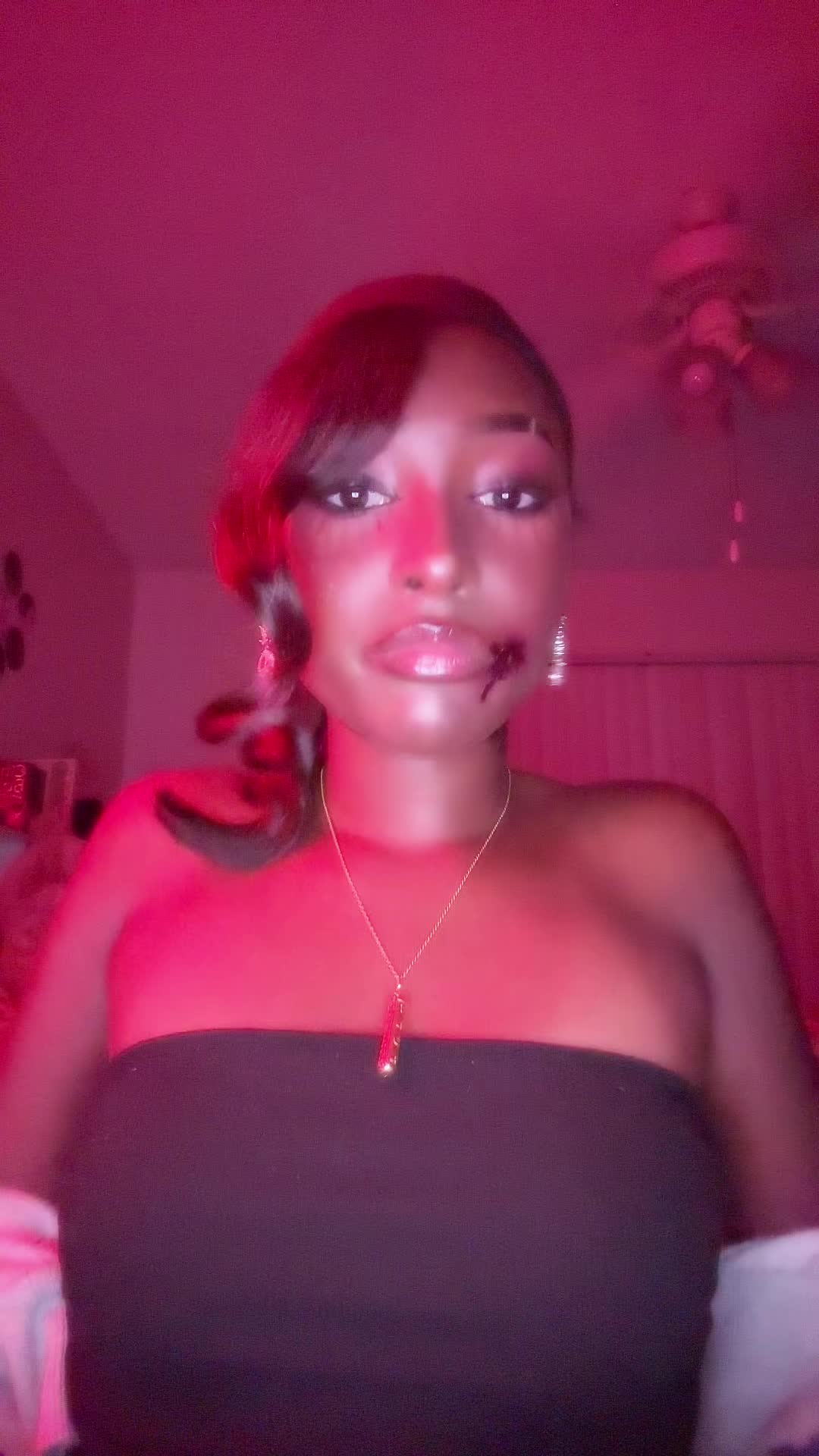 @Nicole💋