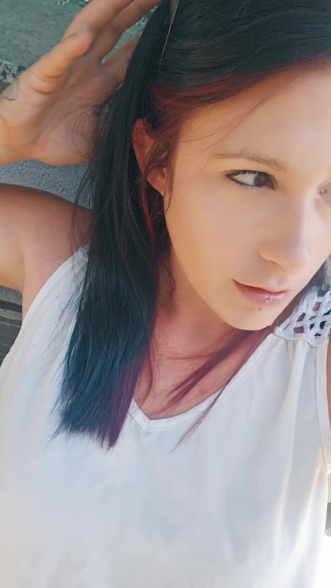 @Julia🦋🖤