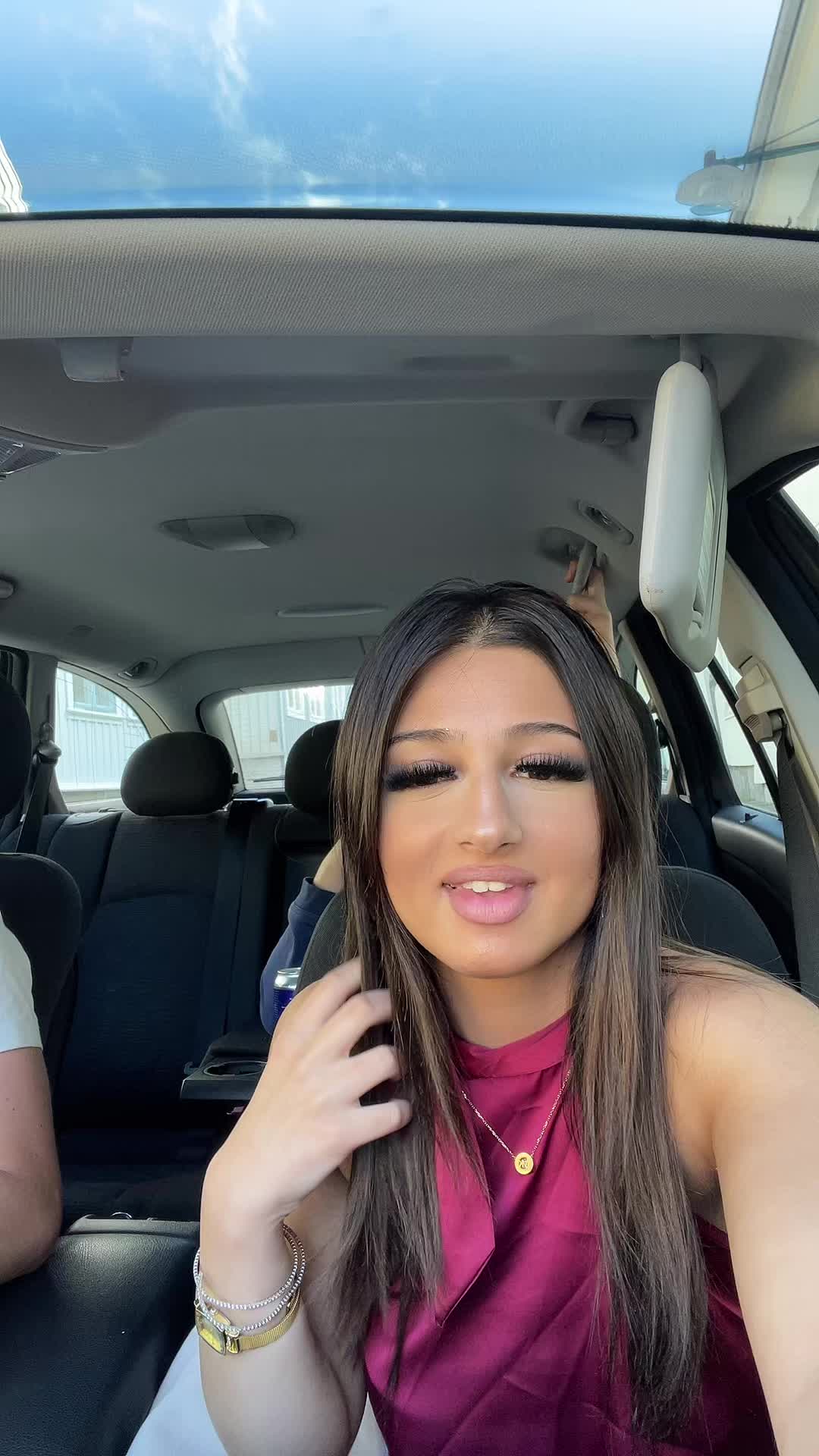 @Isabella