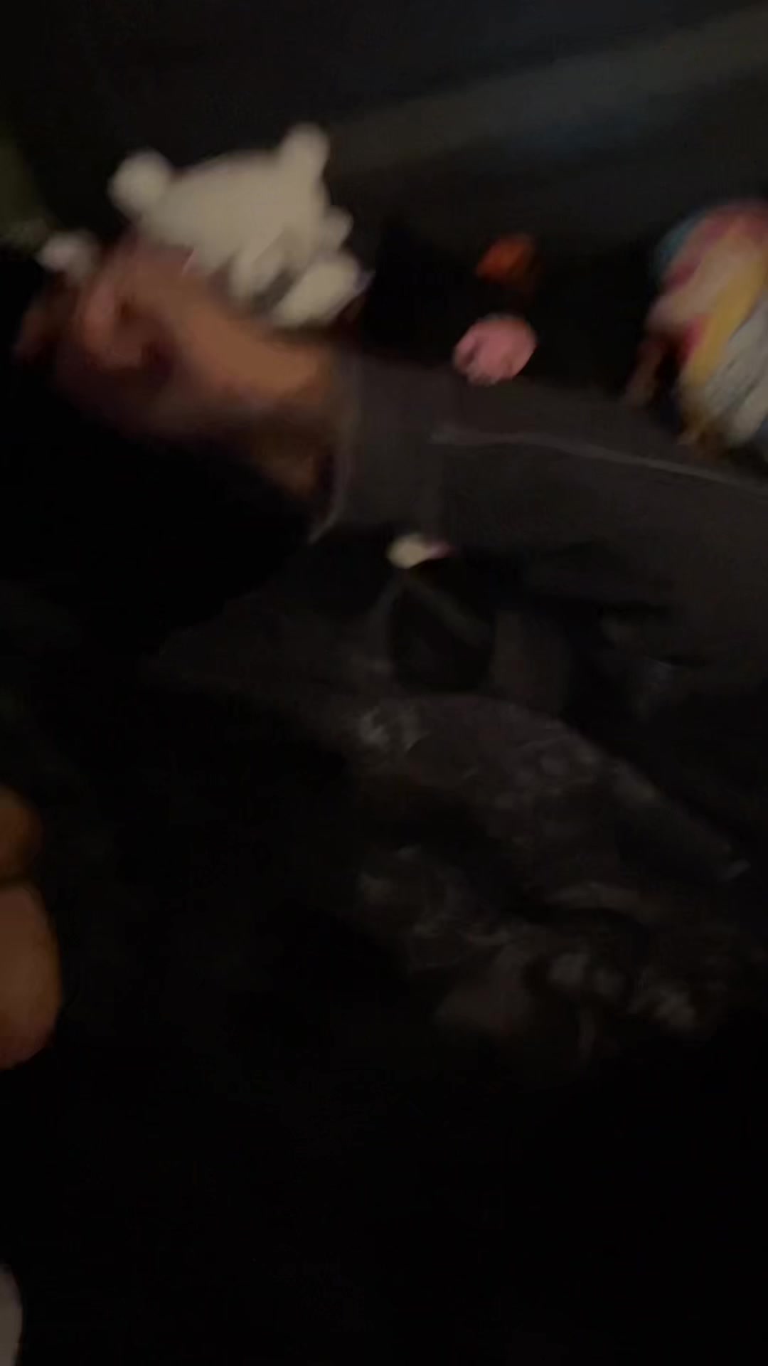 @￼