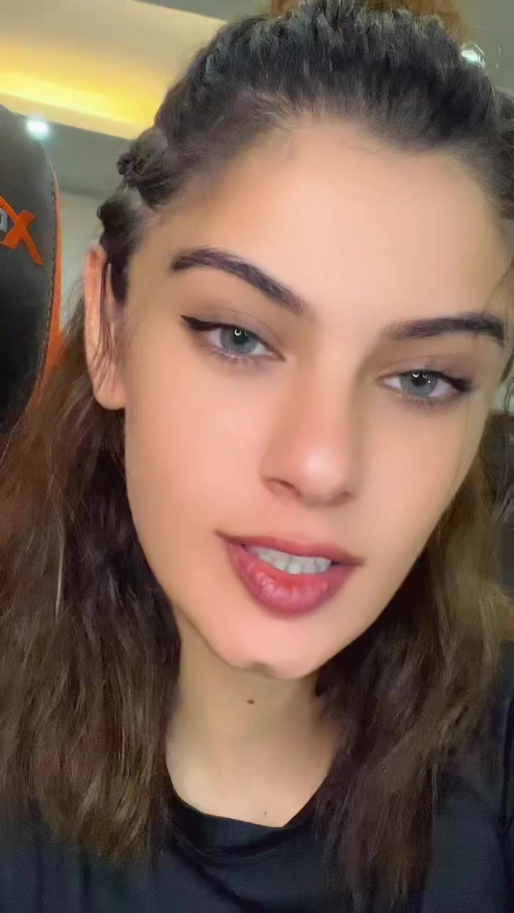 @47Elfida47