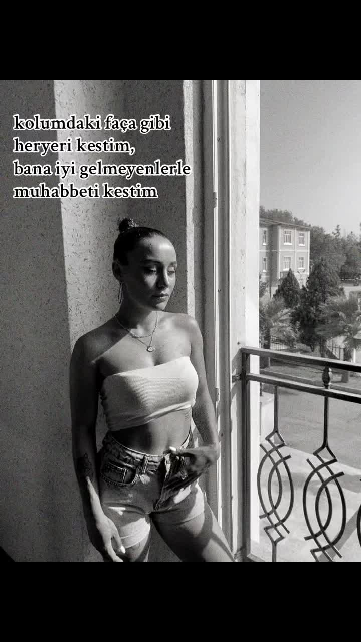 @Defne&ccedil;am