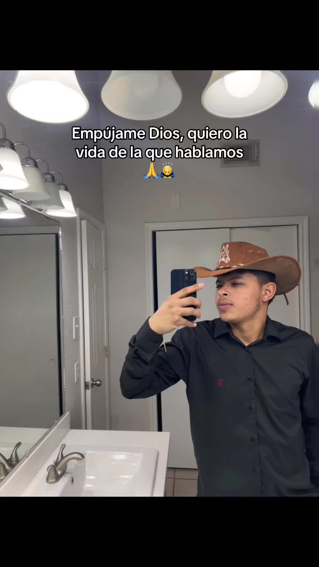 @𝕰 𝕵