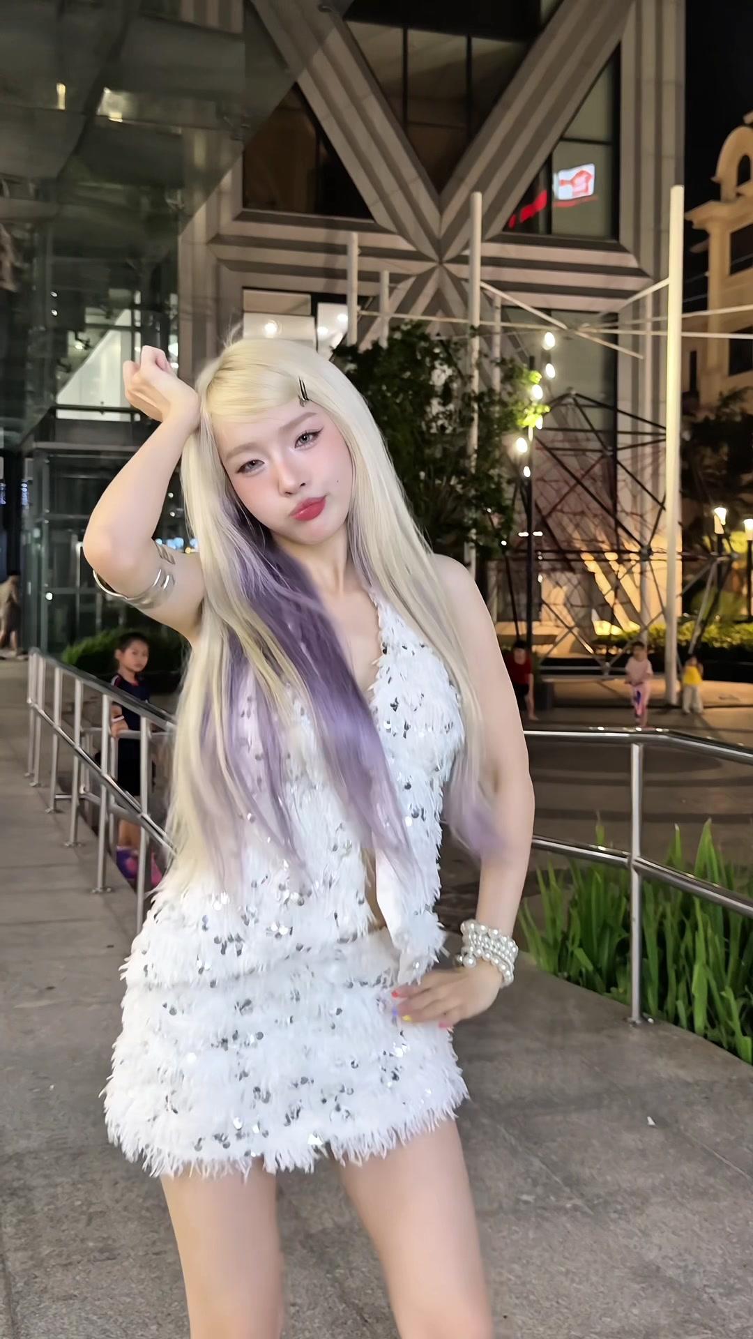 @L&ugrave;n m&agrave; ch&aacute;y 🔥