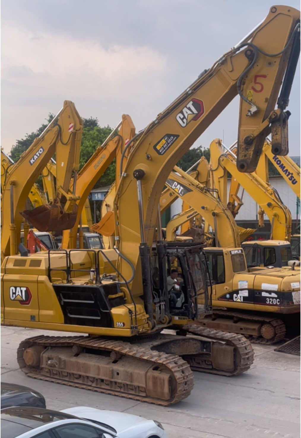 @HCS.Excavator sale-Vina
