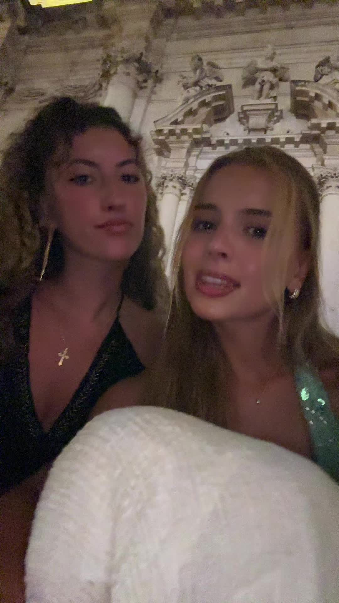 @Sofia