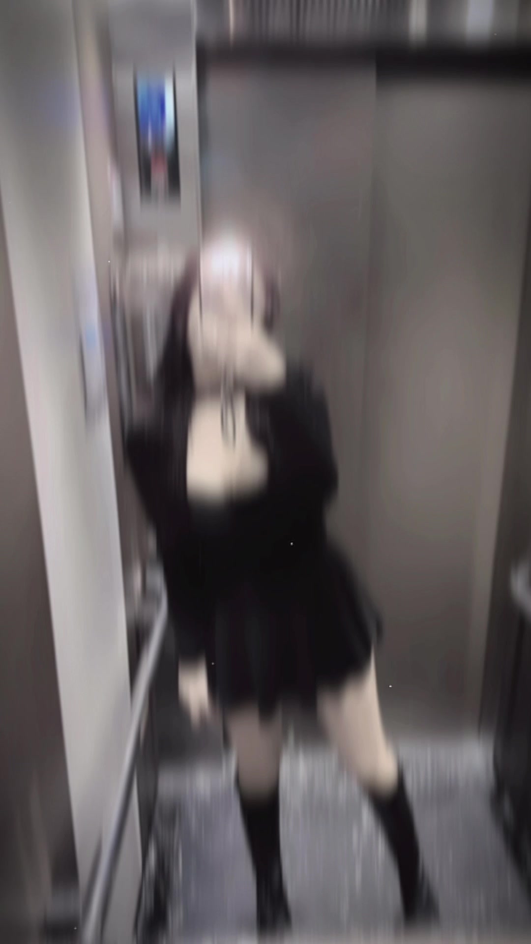 @伊笑