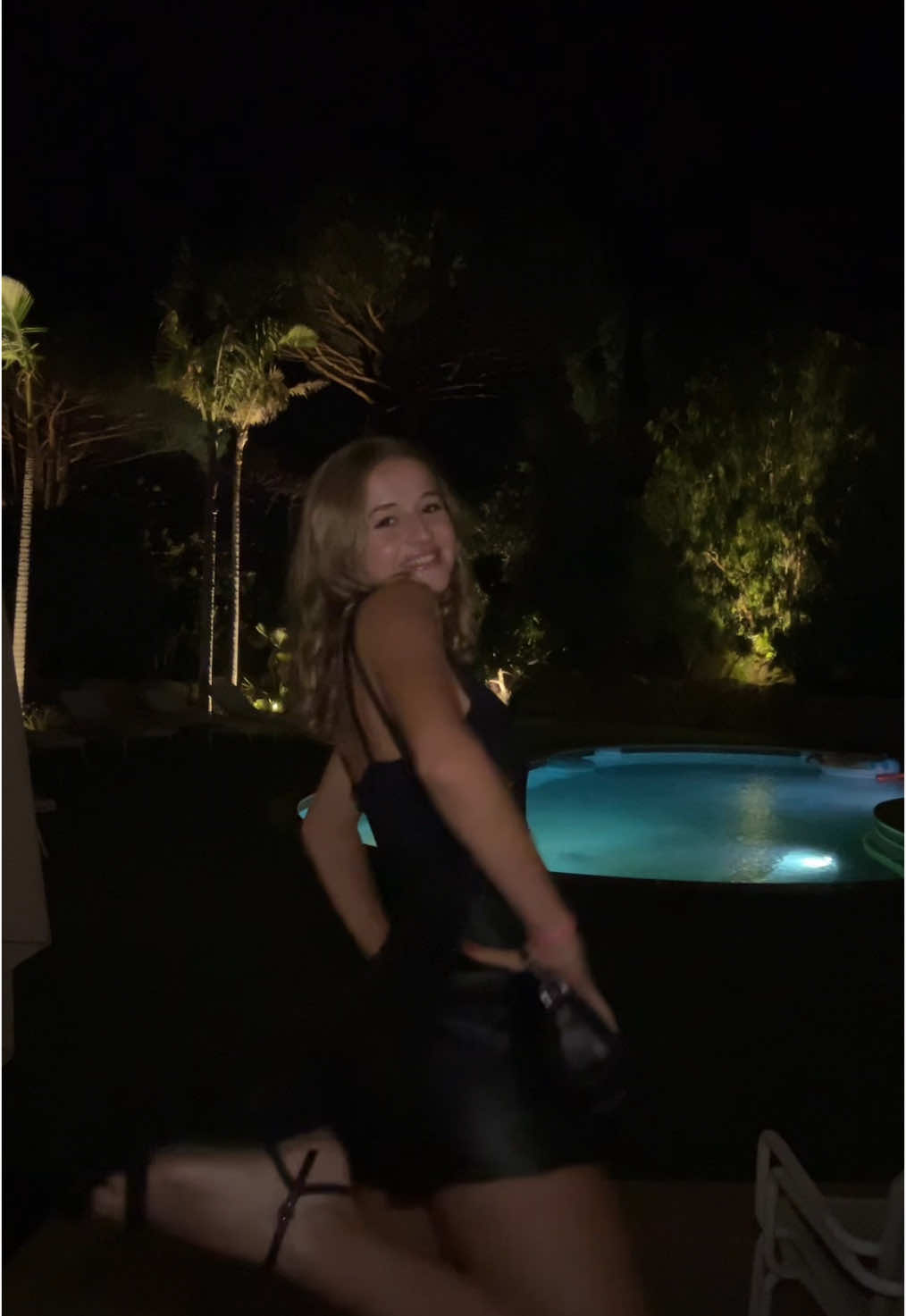 @zoethiele