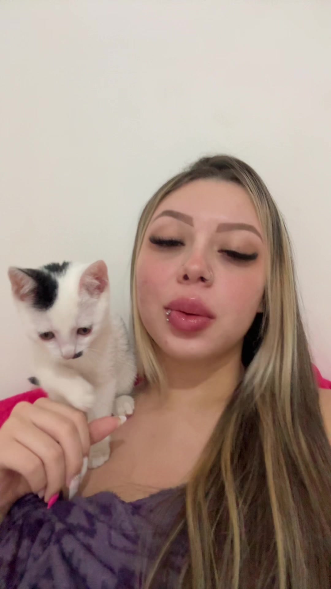 @mooraes.___