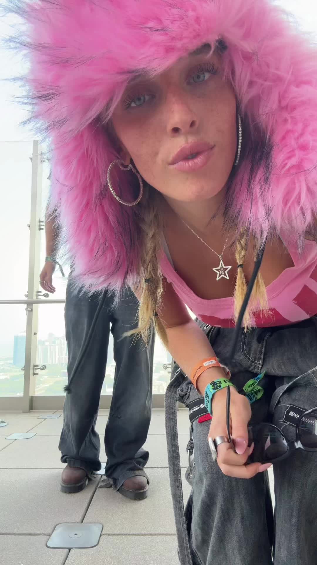 @mia