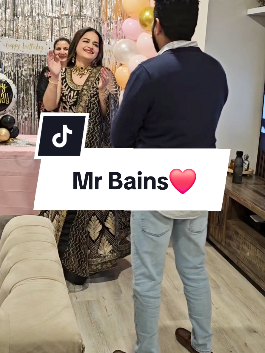 @Mandy Bains