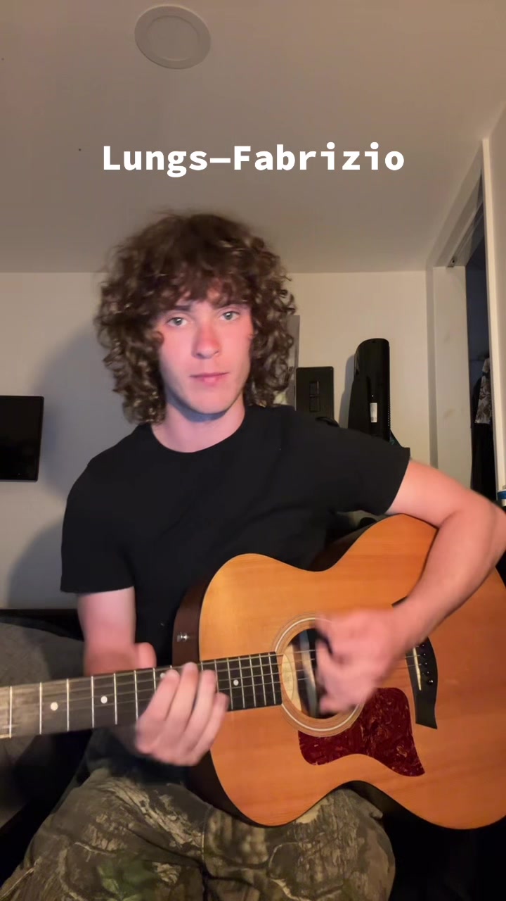@CurlyCobain