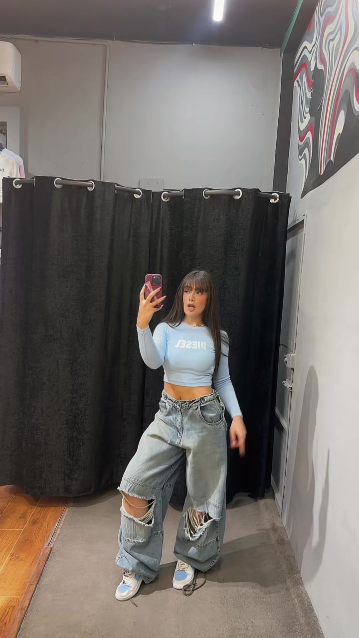 @felora