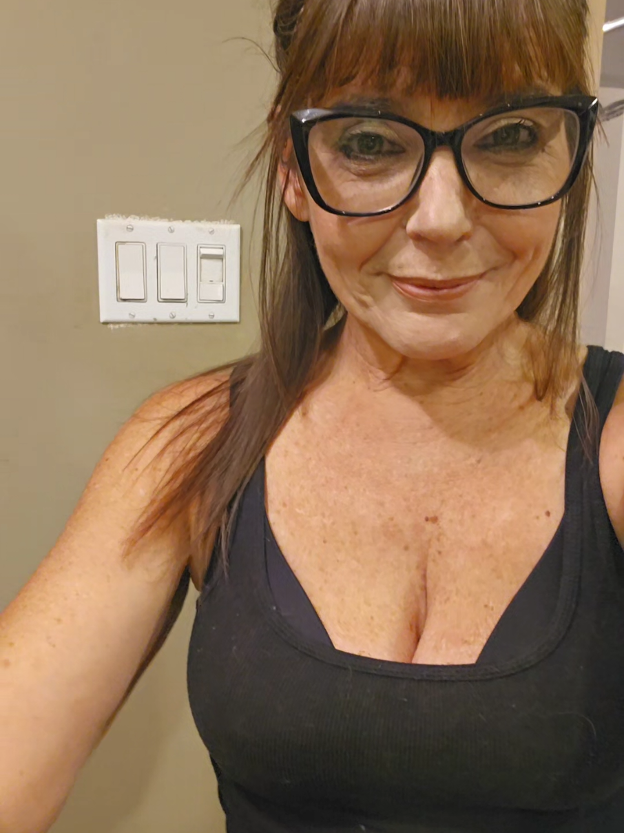 @Angie 🇨🇦