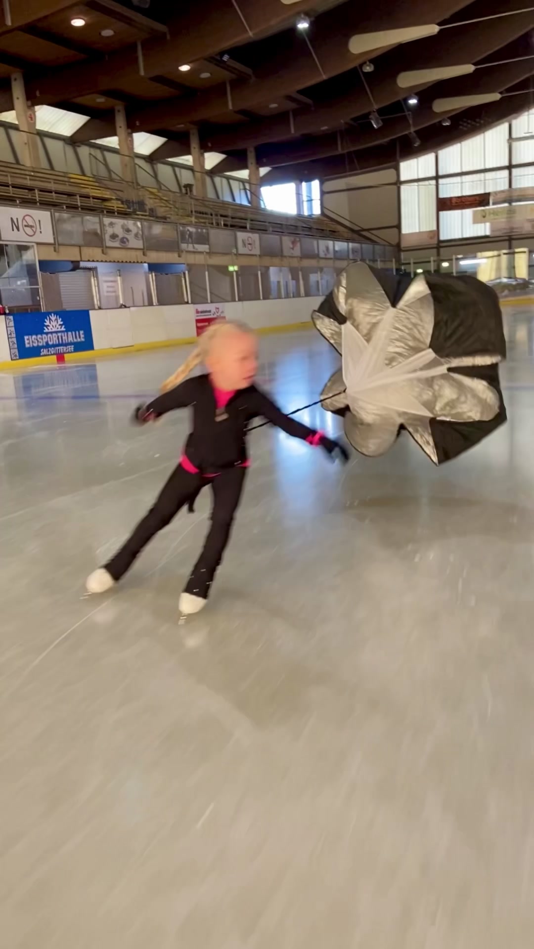 @FrieSkates⛸️