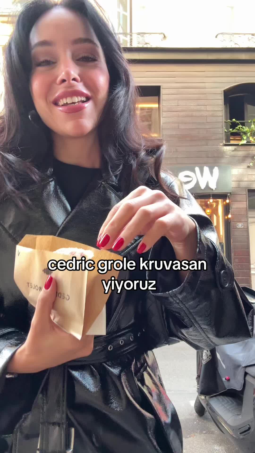 @Aşkın Dil&uuml;r&uuml;
