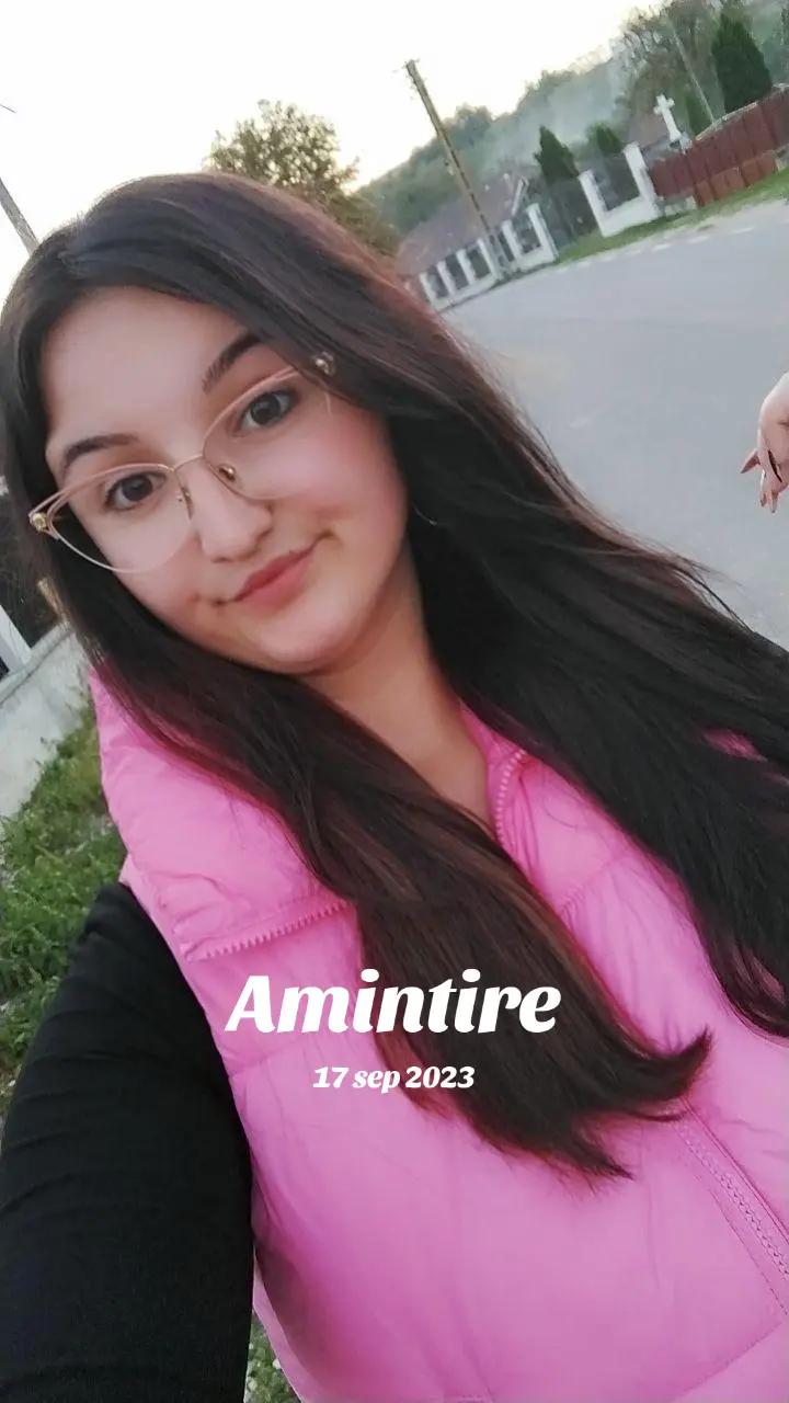 @loreee😚
