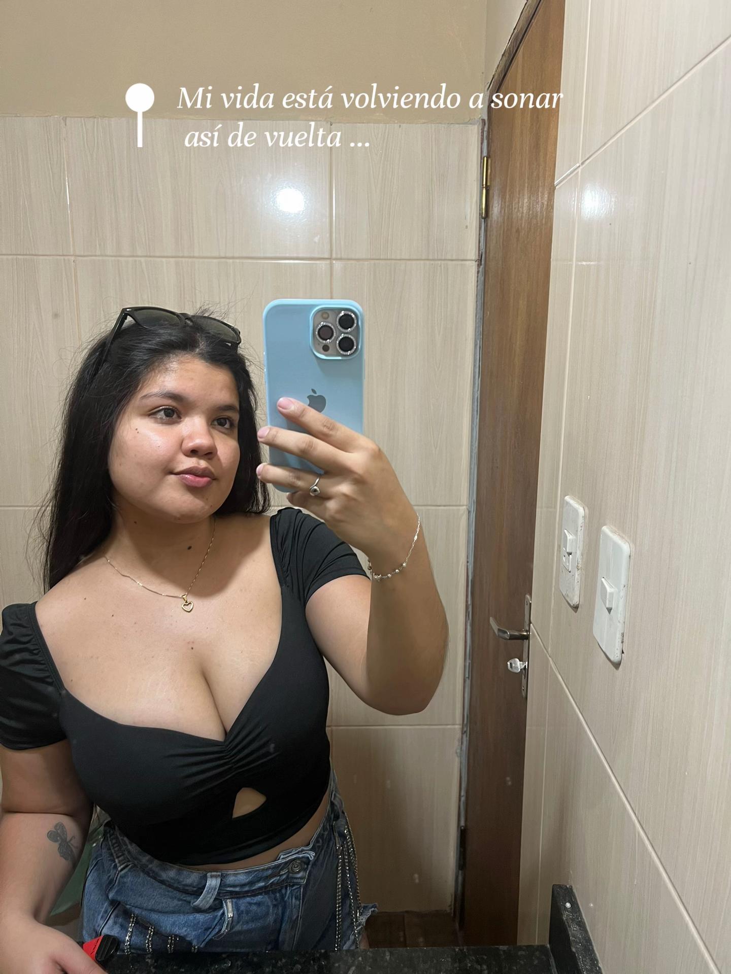 @👩🏻💕