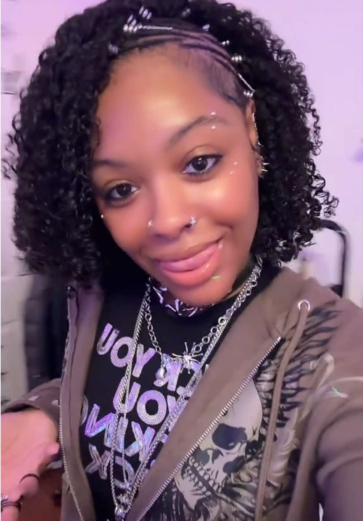 @Rockstar Kira👩🏼&zwj;🎤.