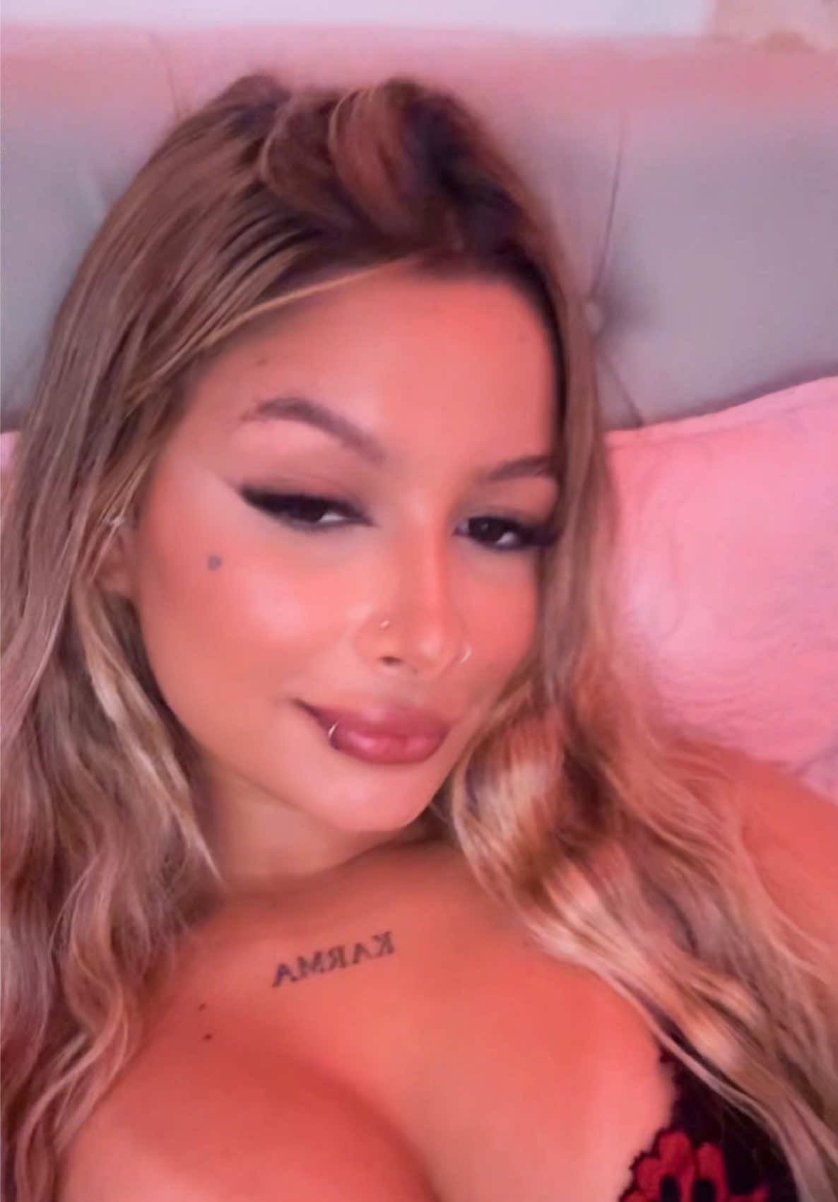 @Monyelleof