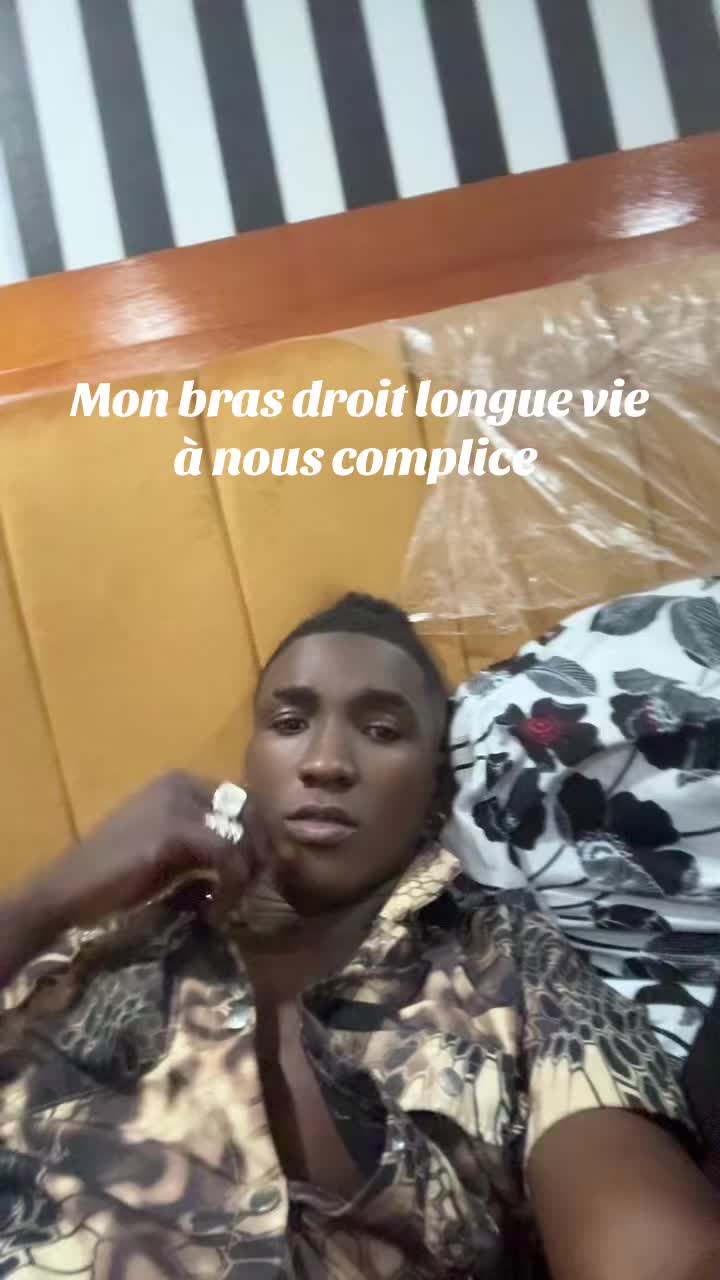 @blanc noir 👊🤫