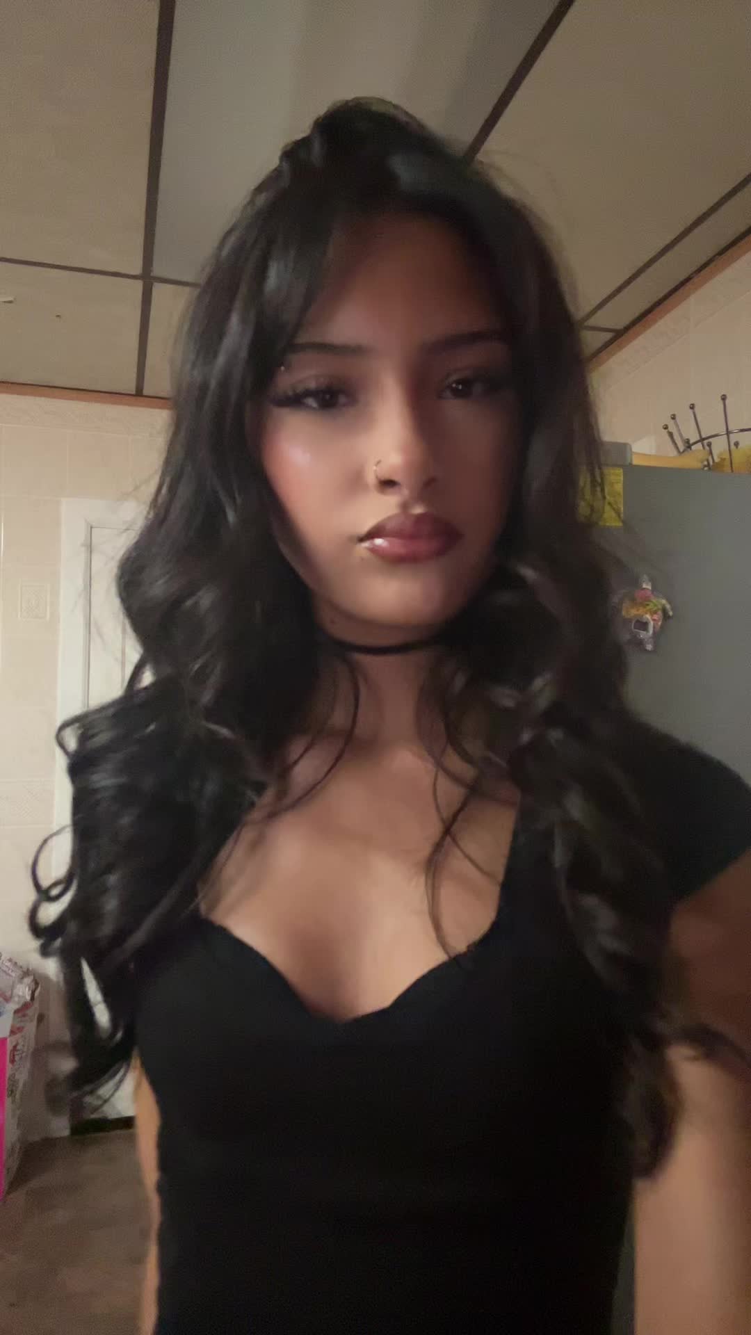 @sisi⋆˙⟡