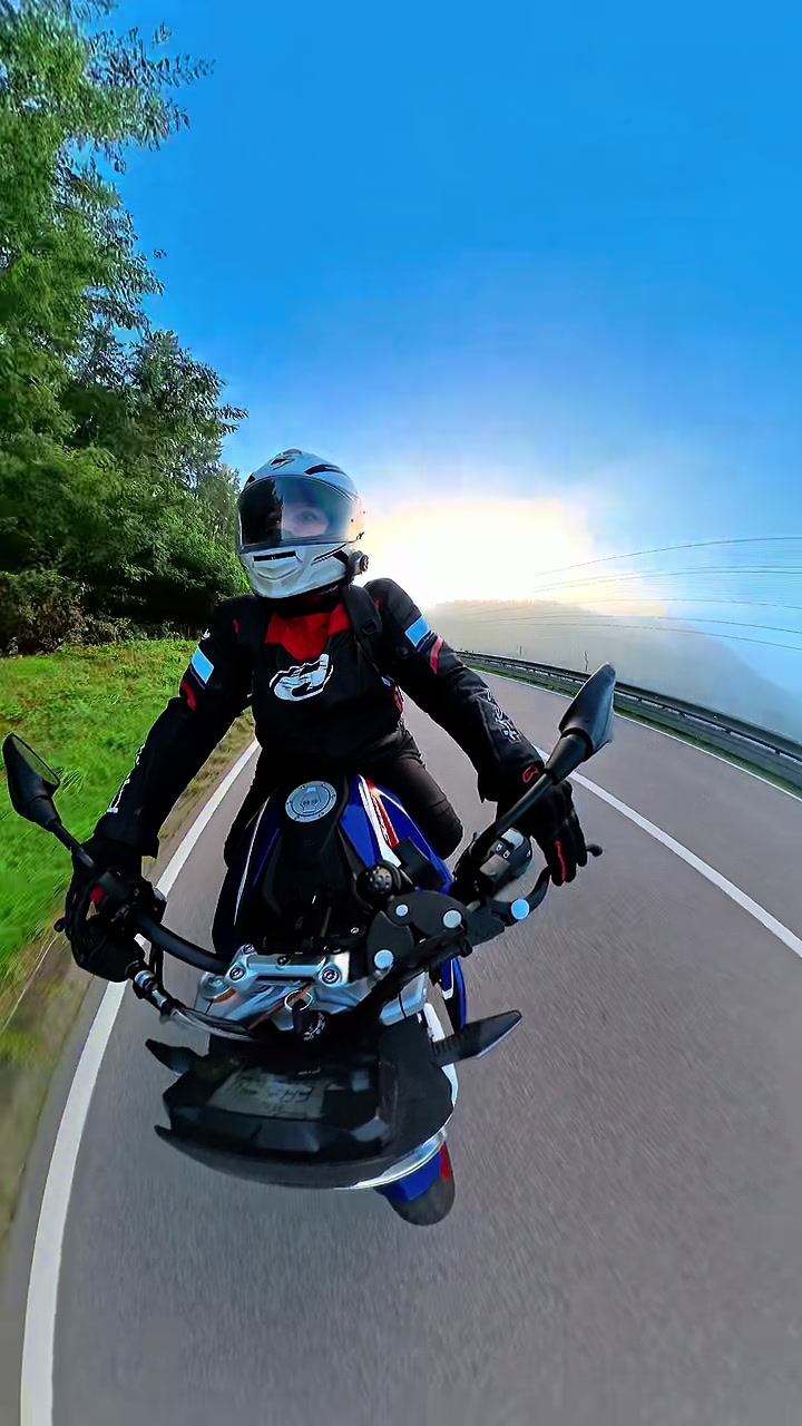 @BikerMeike🦋