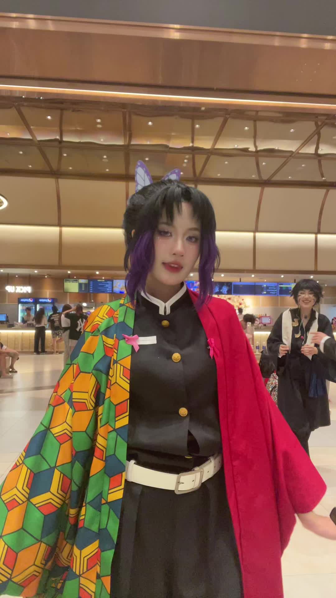 @&Aacute;nh Ho&agrave;ng 🦋