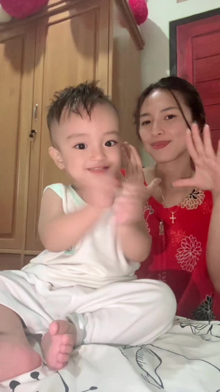 @xoxoxxixixi