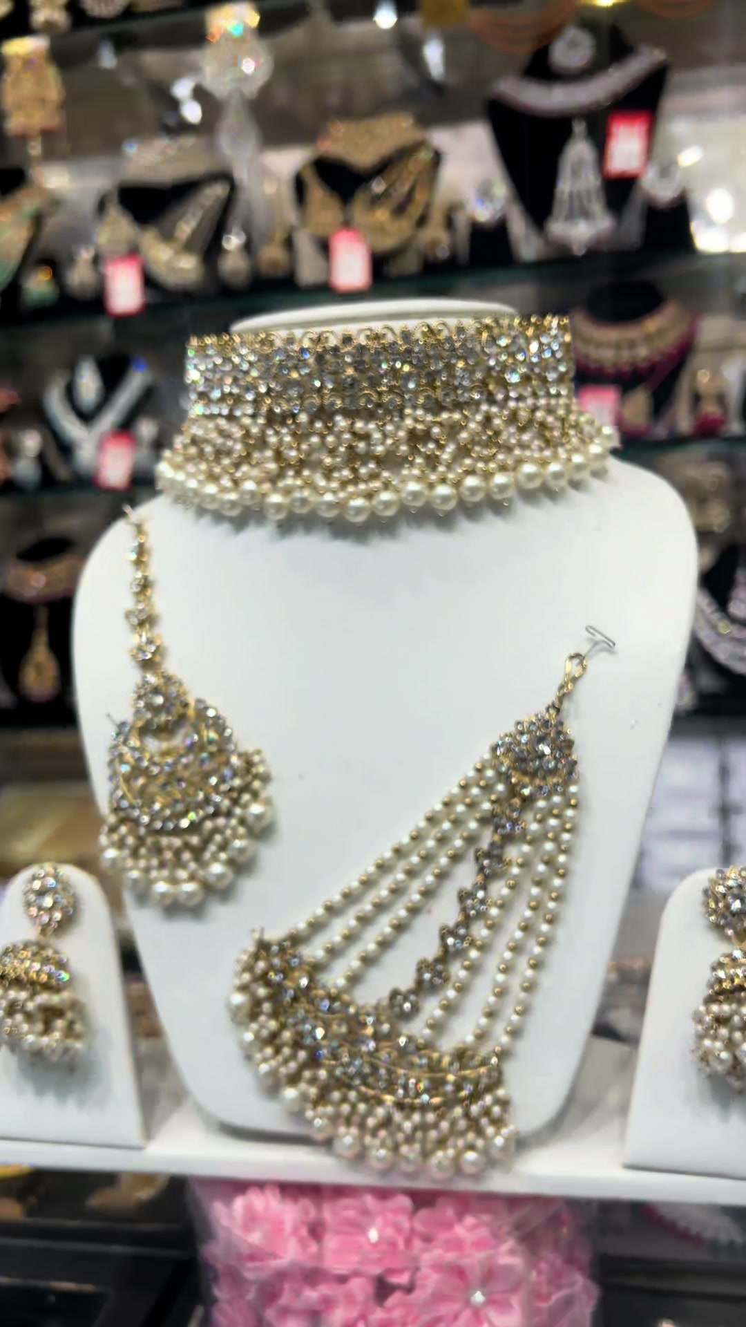 @FashionHouse438D