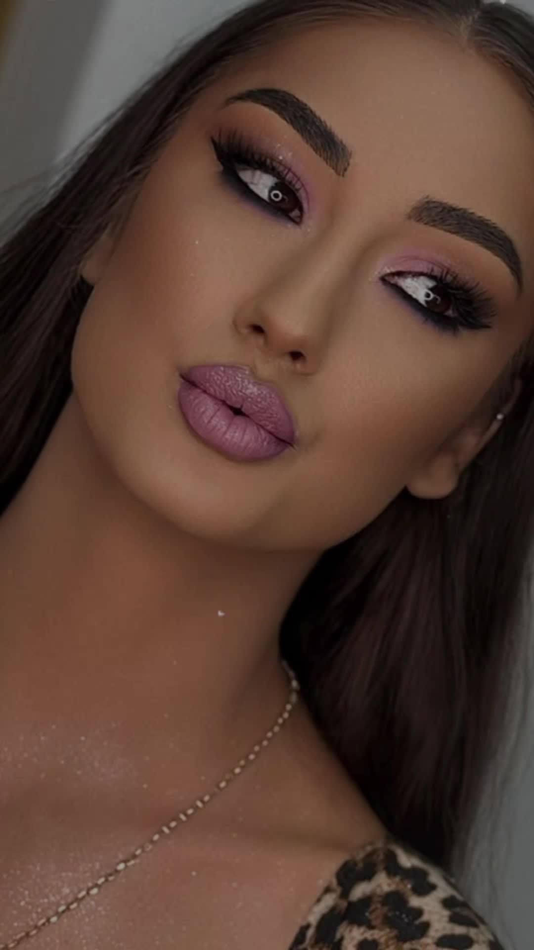 @Elena Lavinia