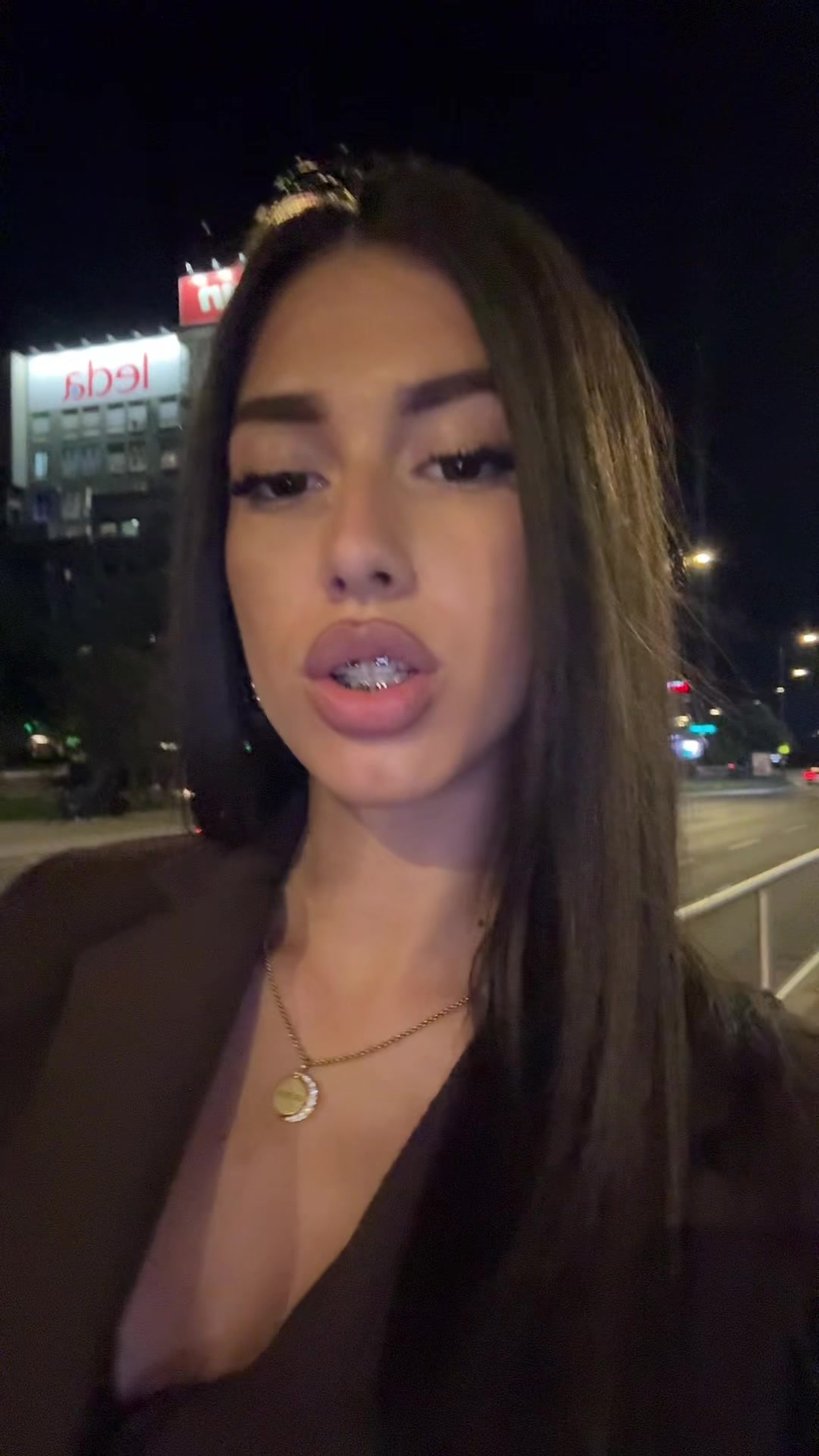 @𝐧