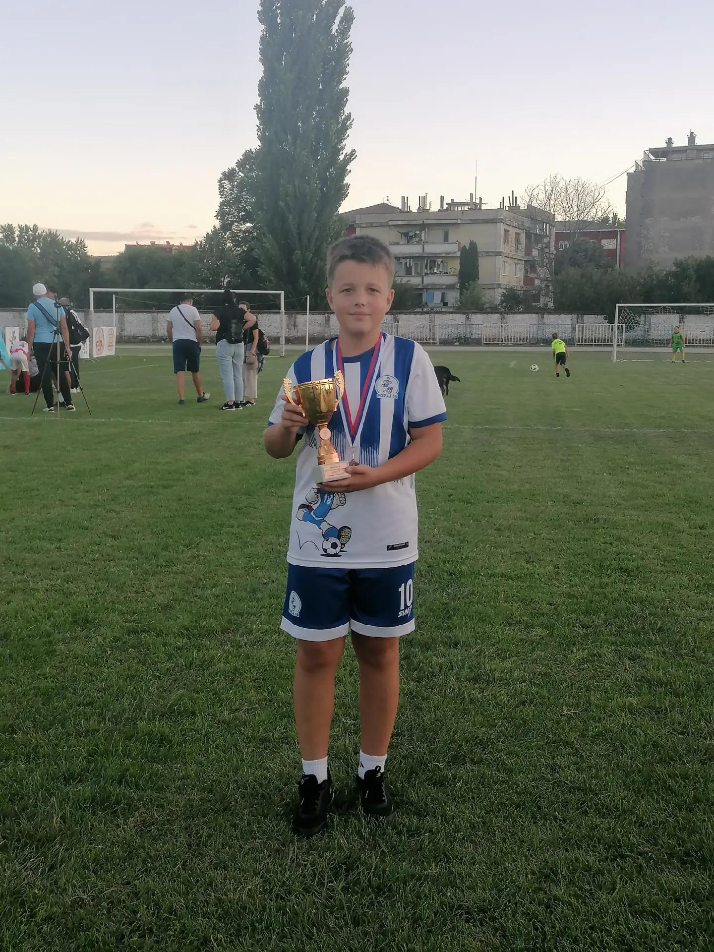 @Luka⚽🇷🇸🏅🏆