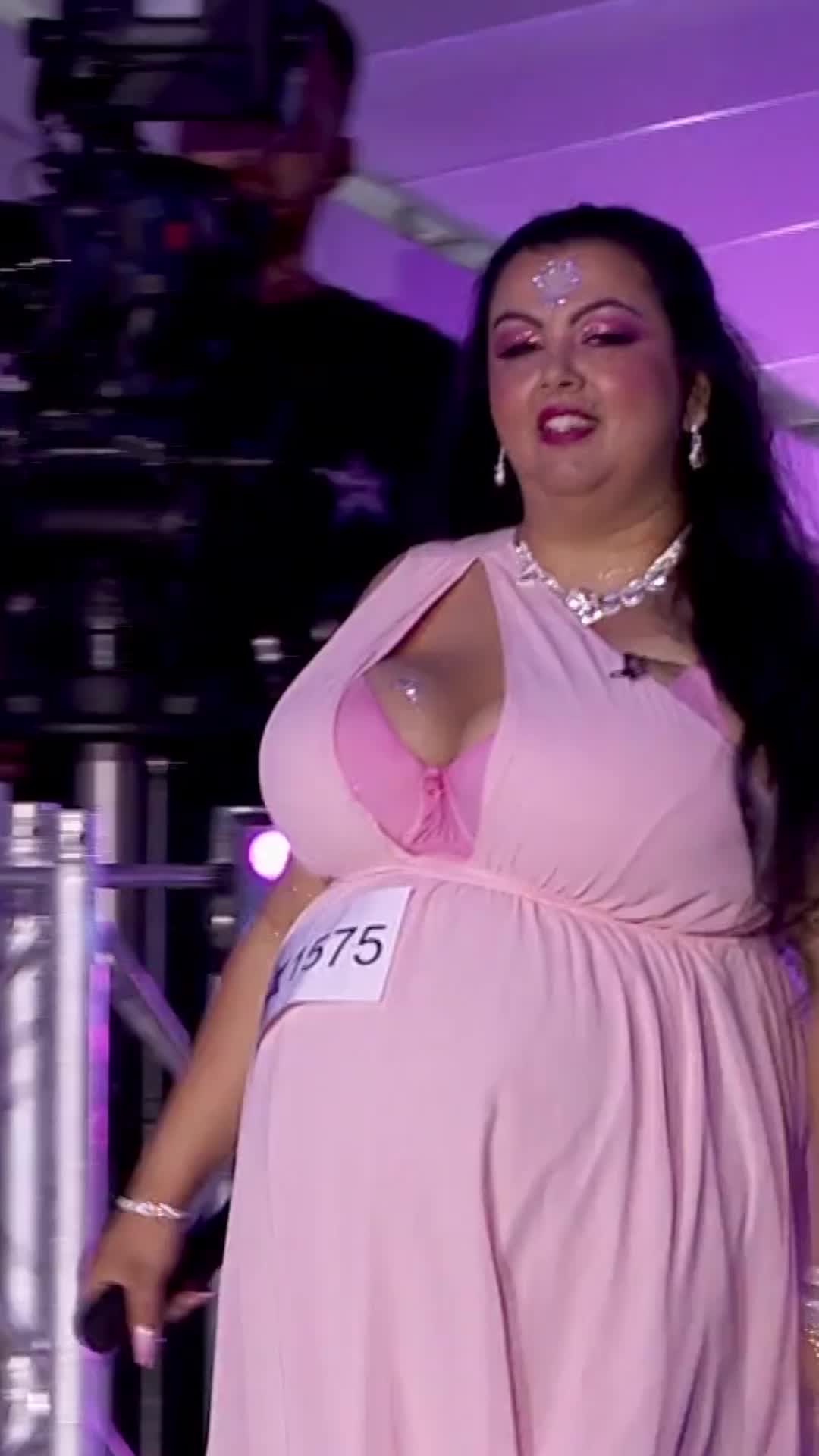 @Megaszt&aacute;r