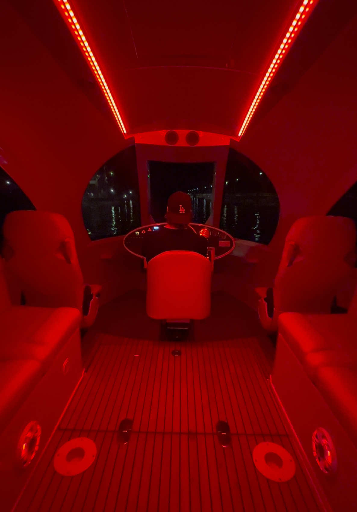 @Jet Capsule