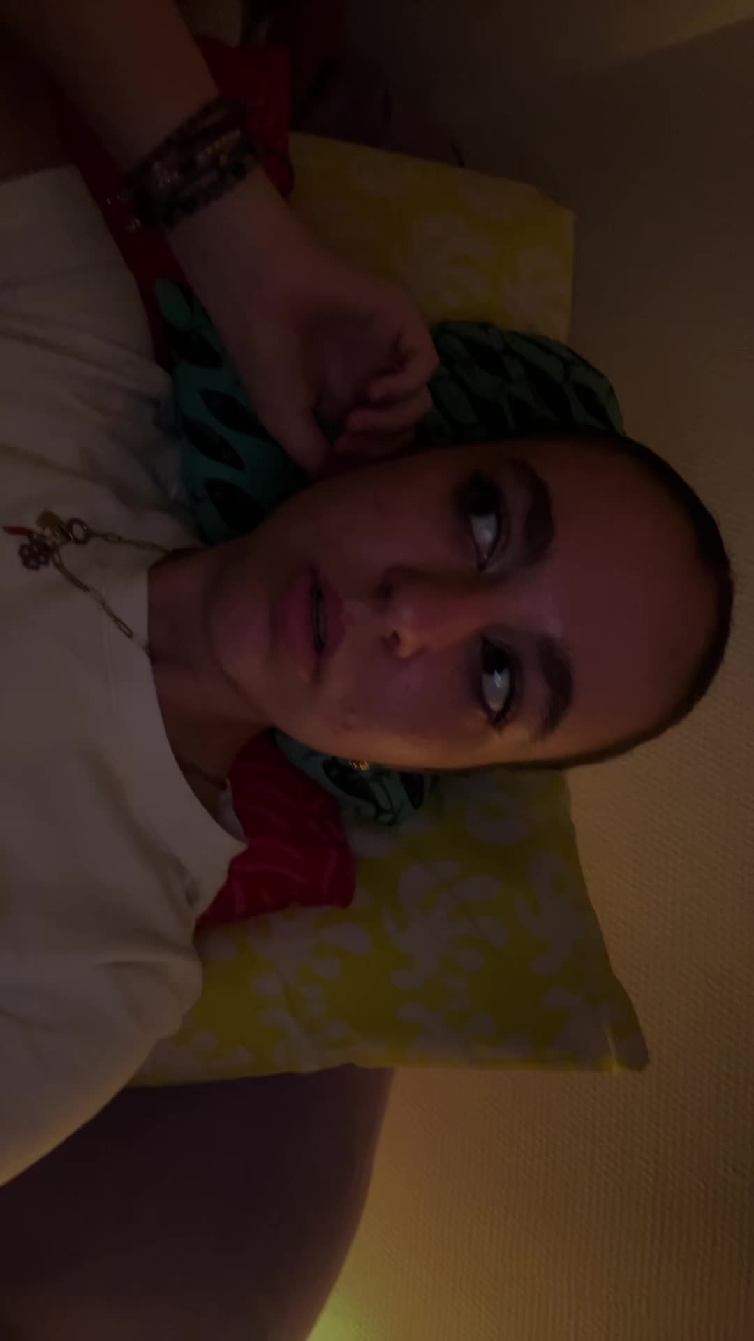 @In&egrave;s 🌺