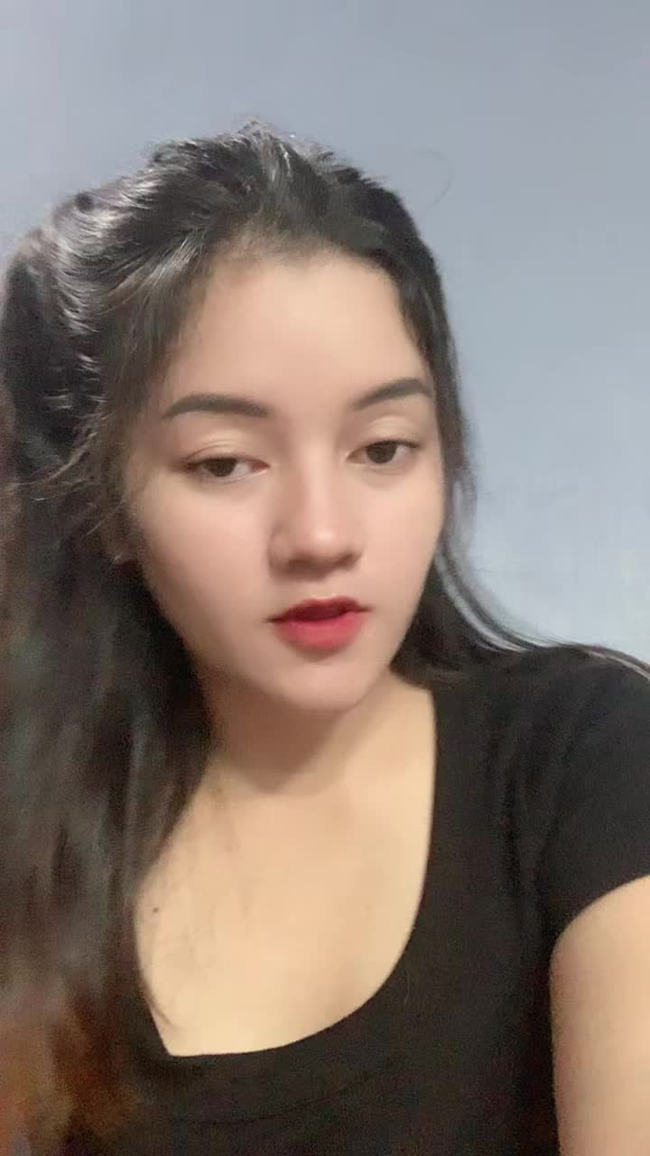 @Ellyn🍒