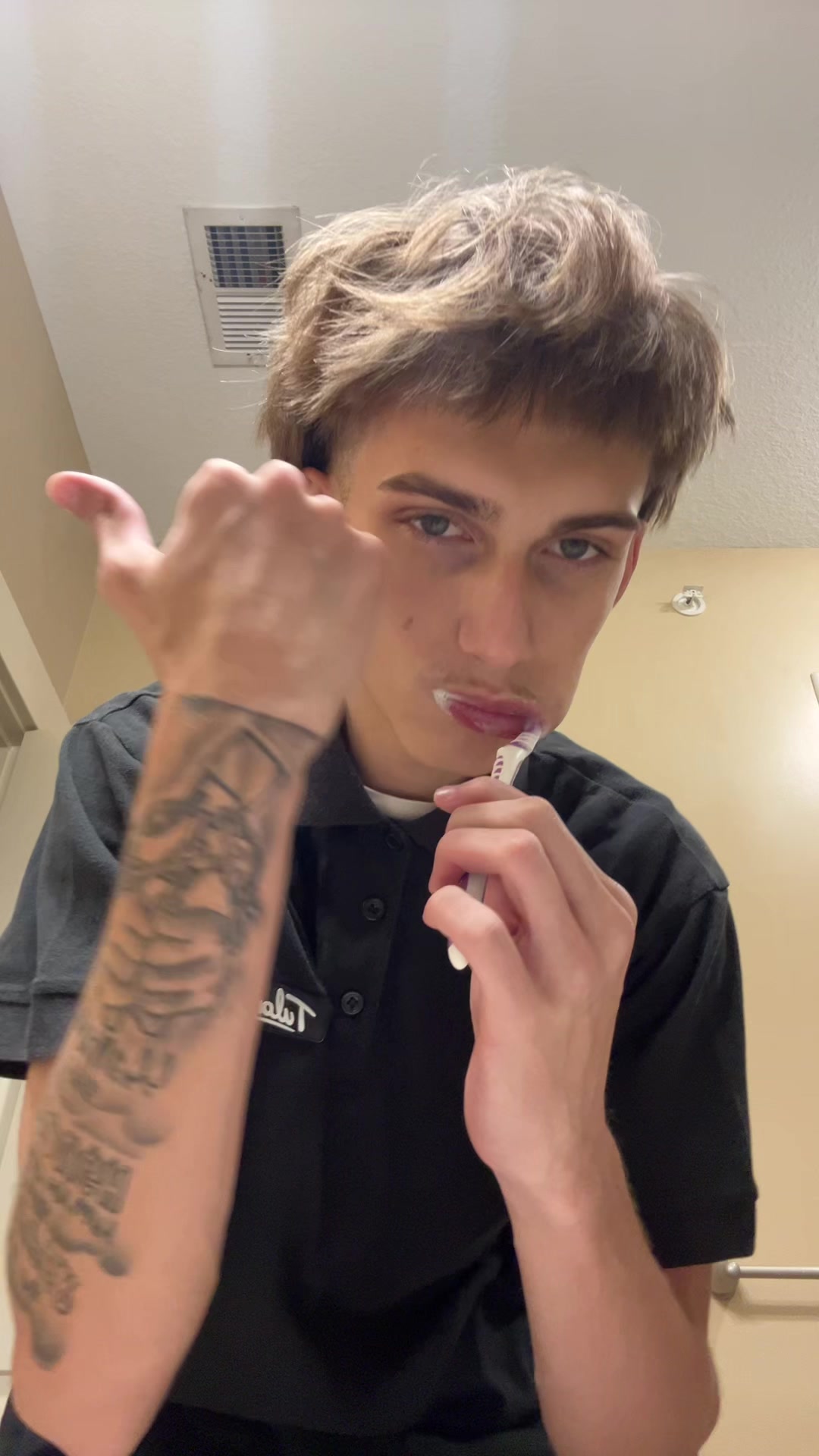 @1librody