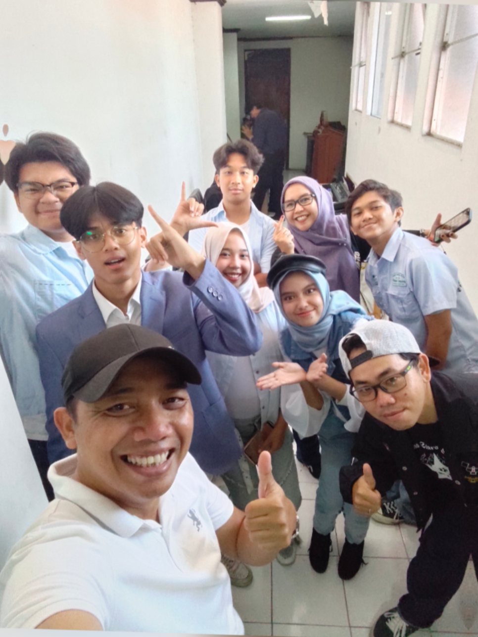 @Bang _J / Pak Zaenal SMANTASS