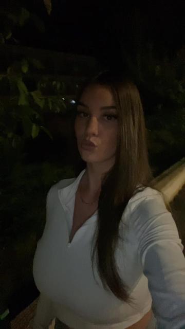 @𝐚𝐧𝐝𝐣𝐞𝐥𝐚🦎