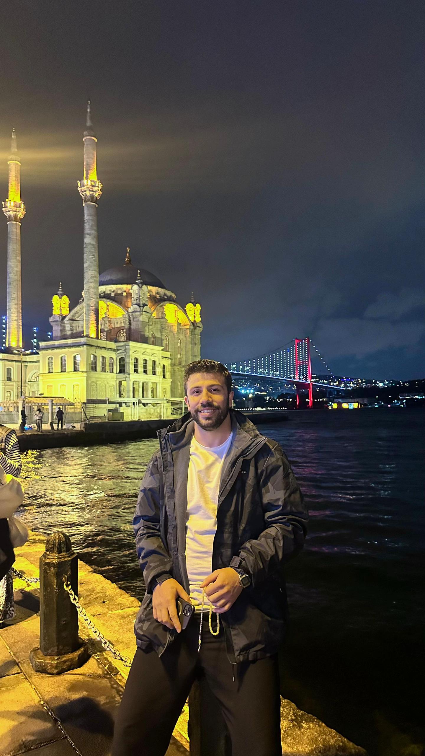 @&Ouml;mer Tekin