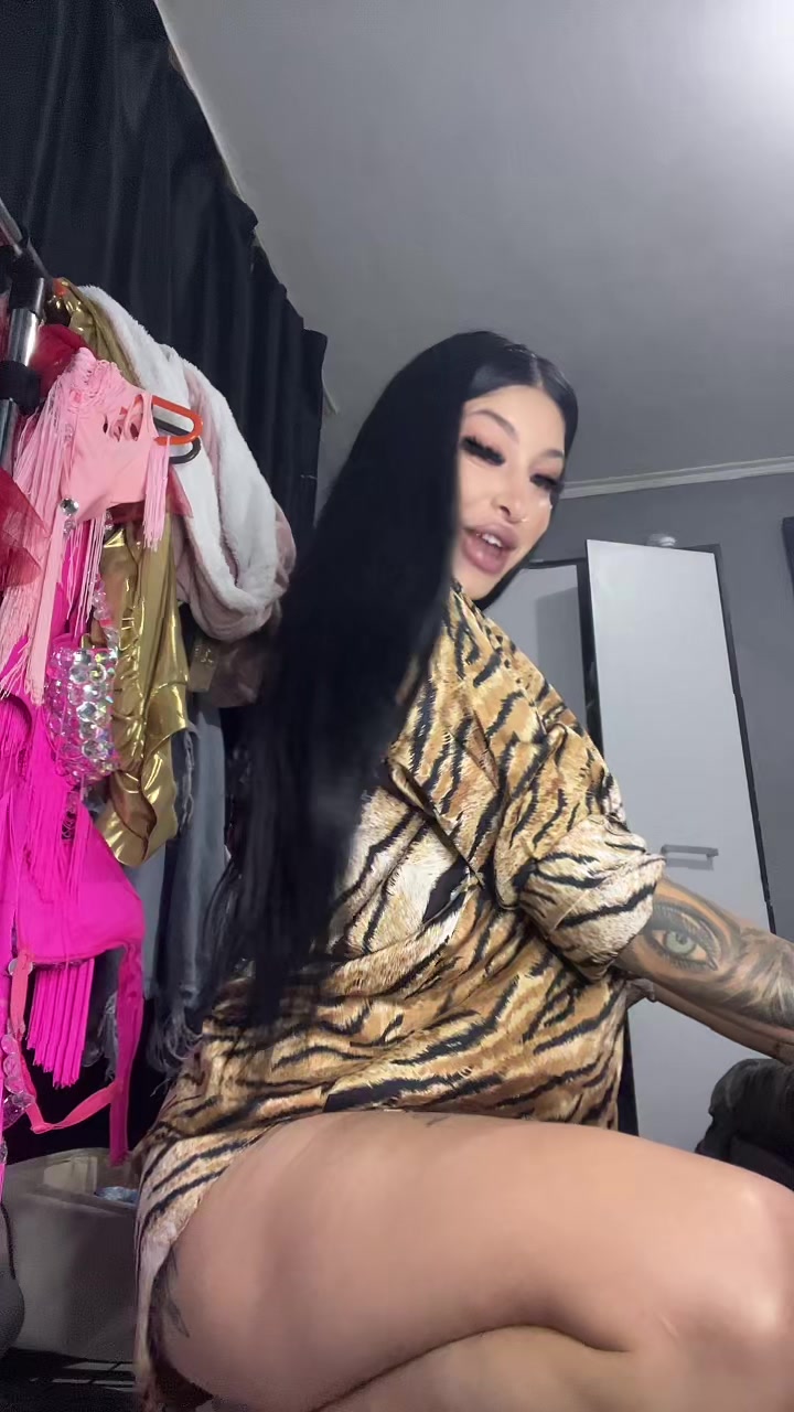 @veronicazuzuuu