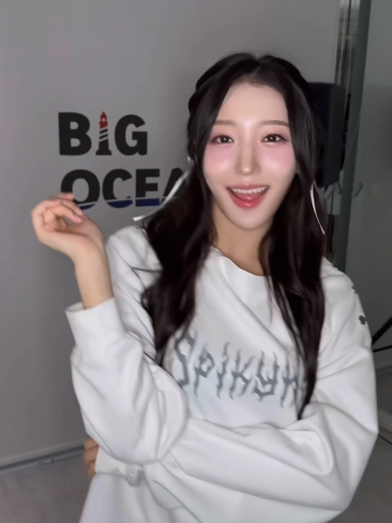 @iii(아이아이아이)