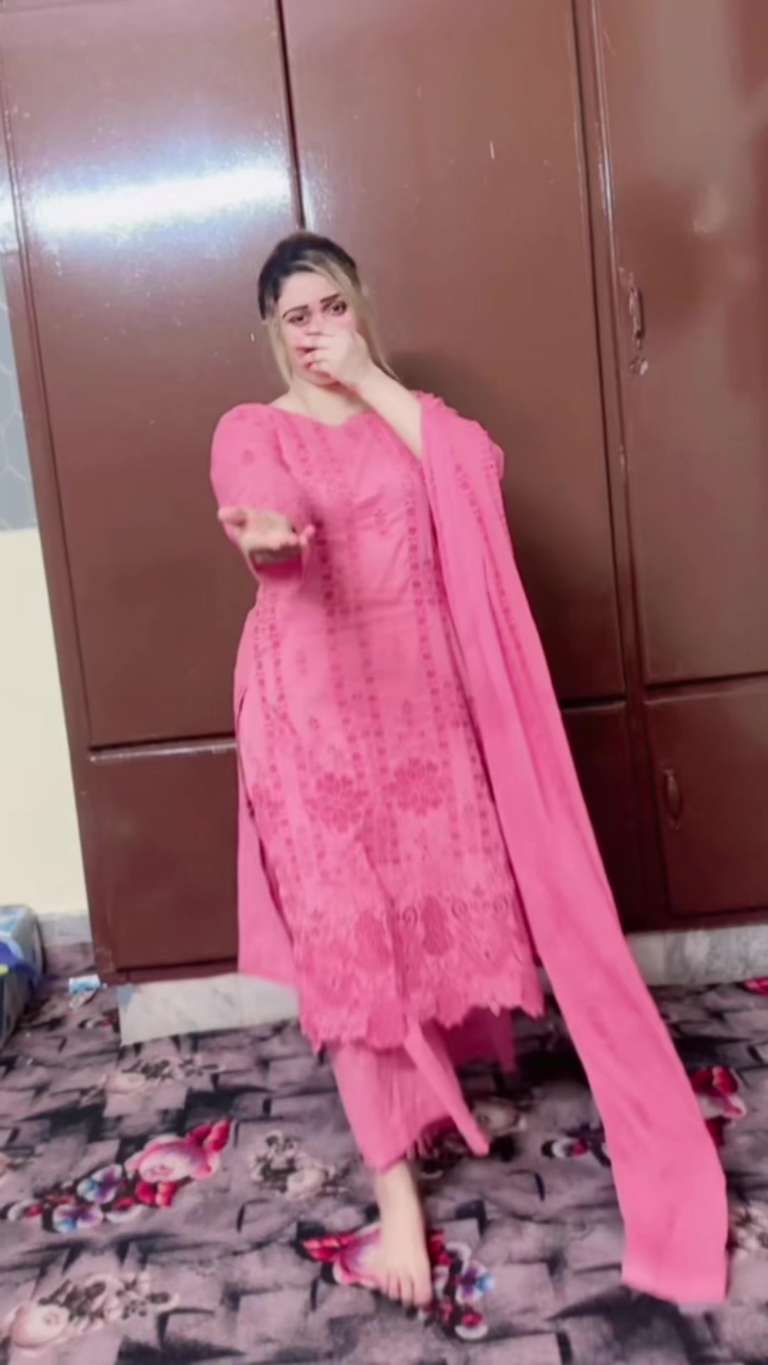 @Sialkoti queen 👸